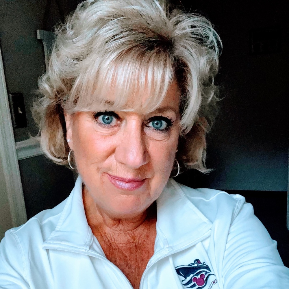 Meet your Posher, Linda